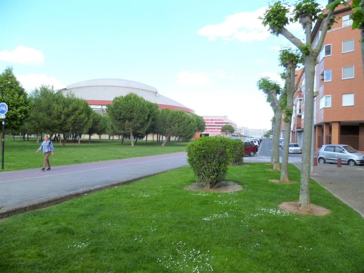 Logrocity Puerta Del Ebro Parking Privado Gratis 로그로노 외부 사진